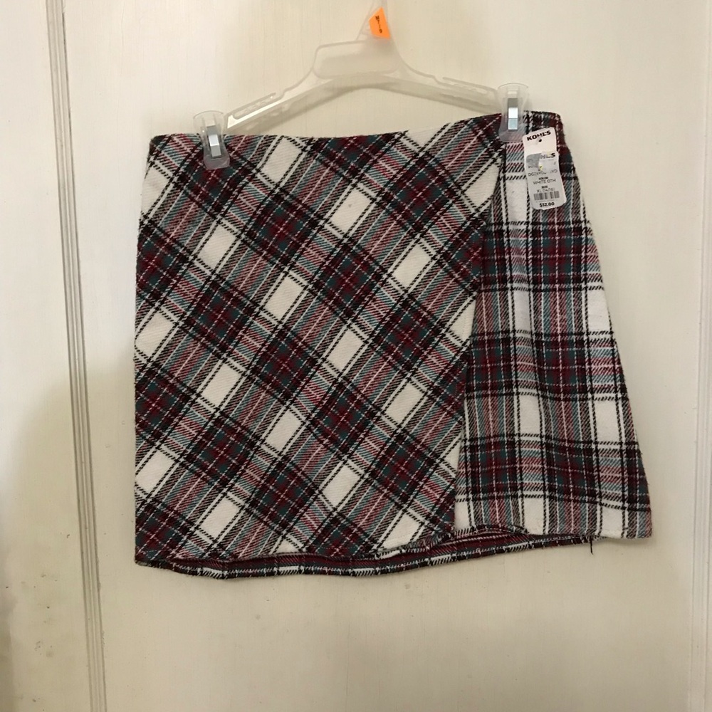 NWT Kohls Flannel Mini Skirt